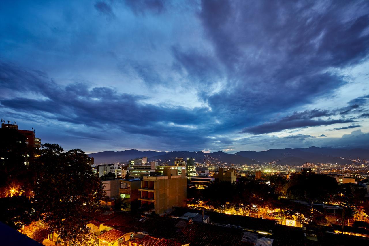 14 Urban Hotel Medellin Exterior photo